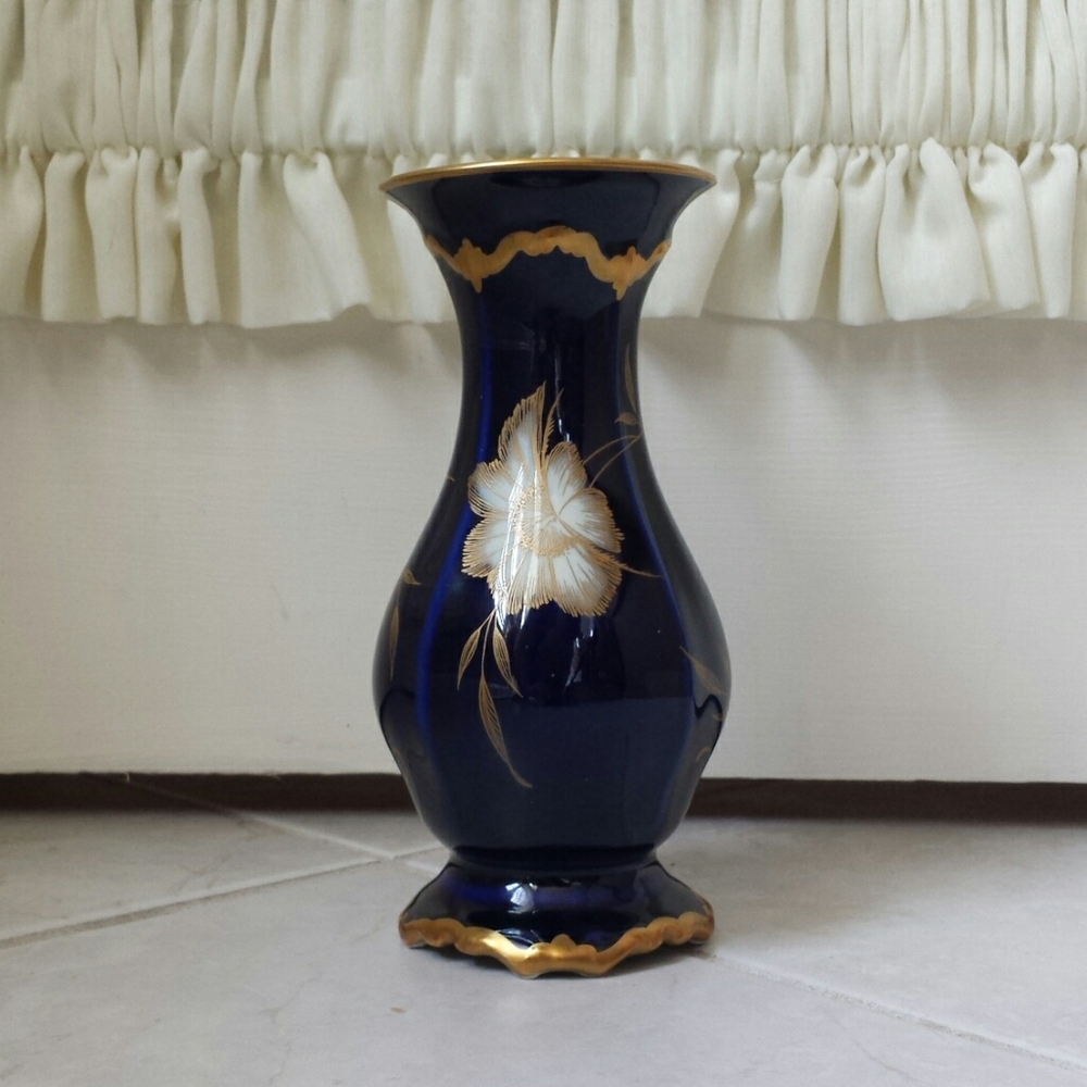 1941 Rosenthal Selb-Germany Pompadour Vase